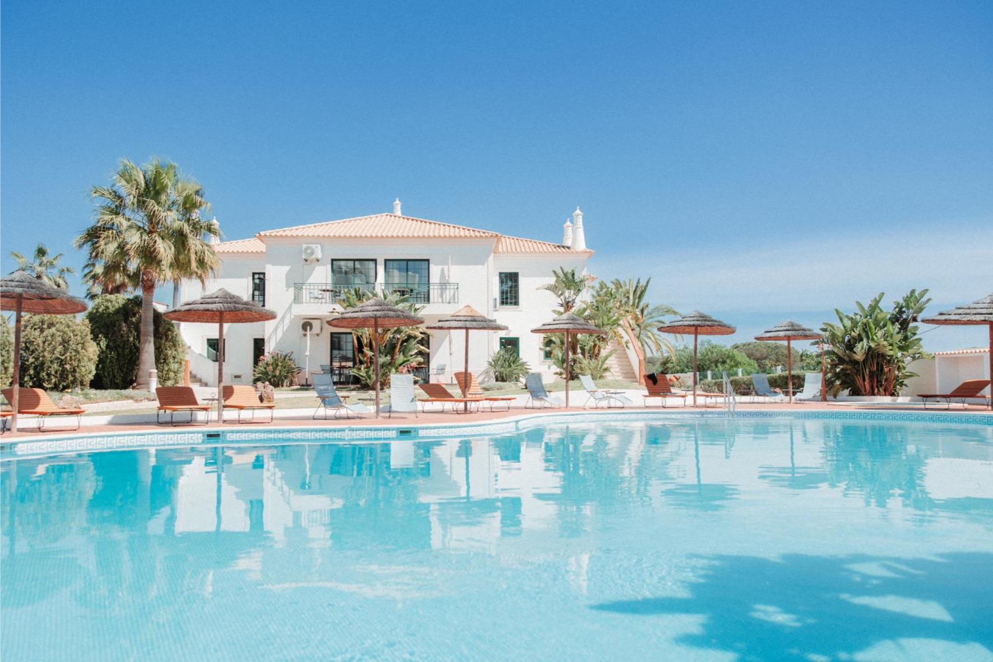 Casa Velha Apartments - Adults Friendly アルブフェイラ エクステリア 写真