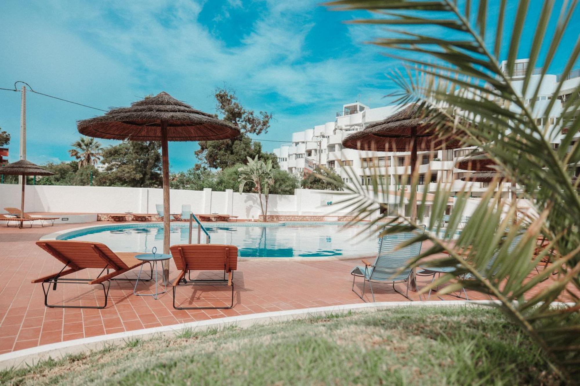 Casa Velha Apartments - Adults Friendly アルブフェイラ エクステリア 写真