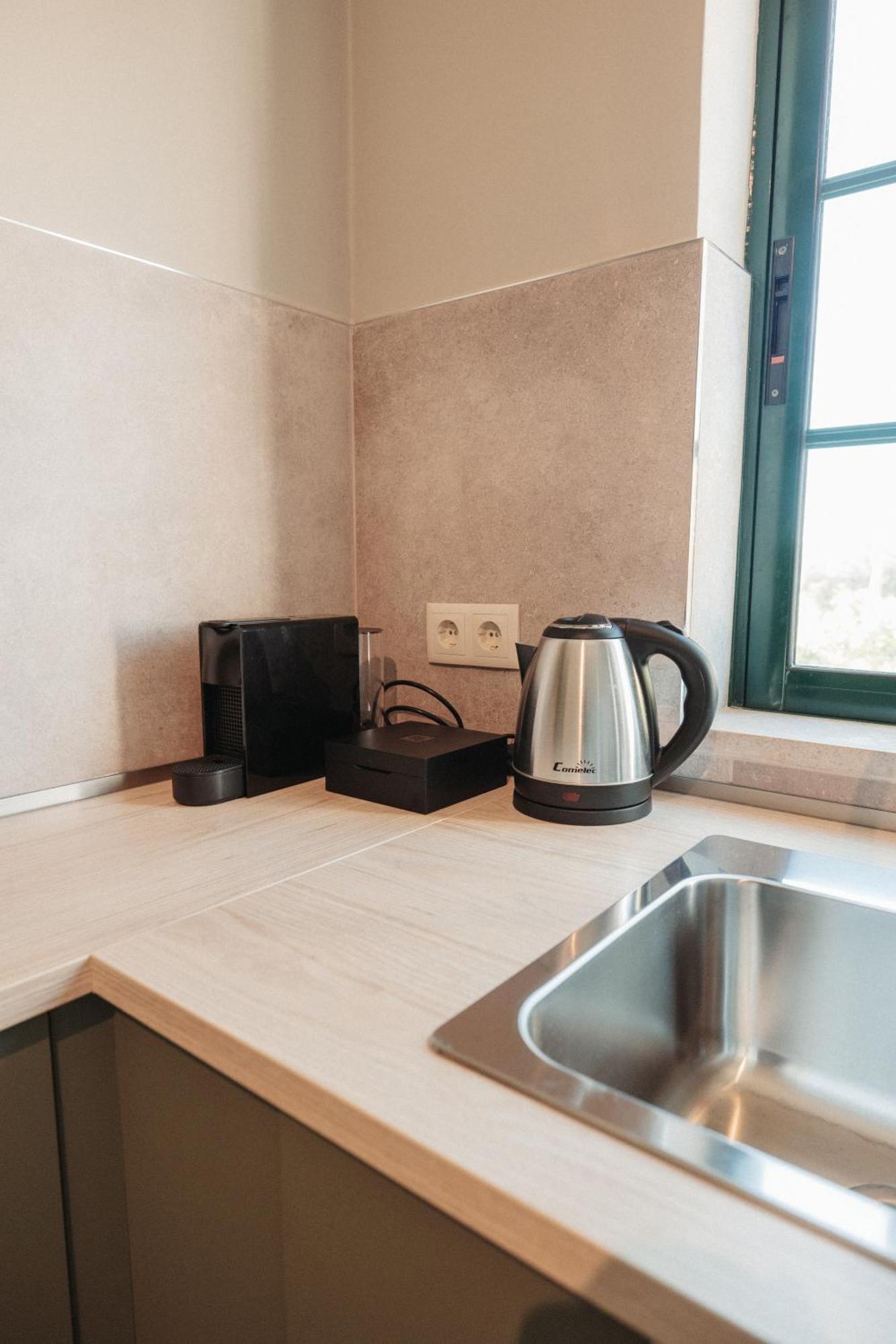 Casa Velha Apartments - Adults Friendly アルブフェイラ エクステリア 写真